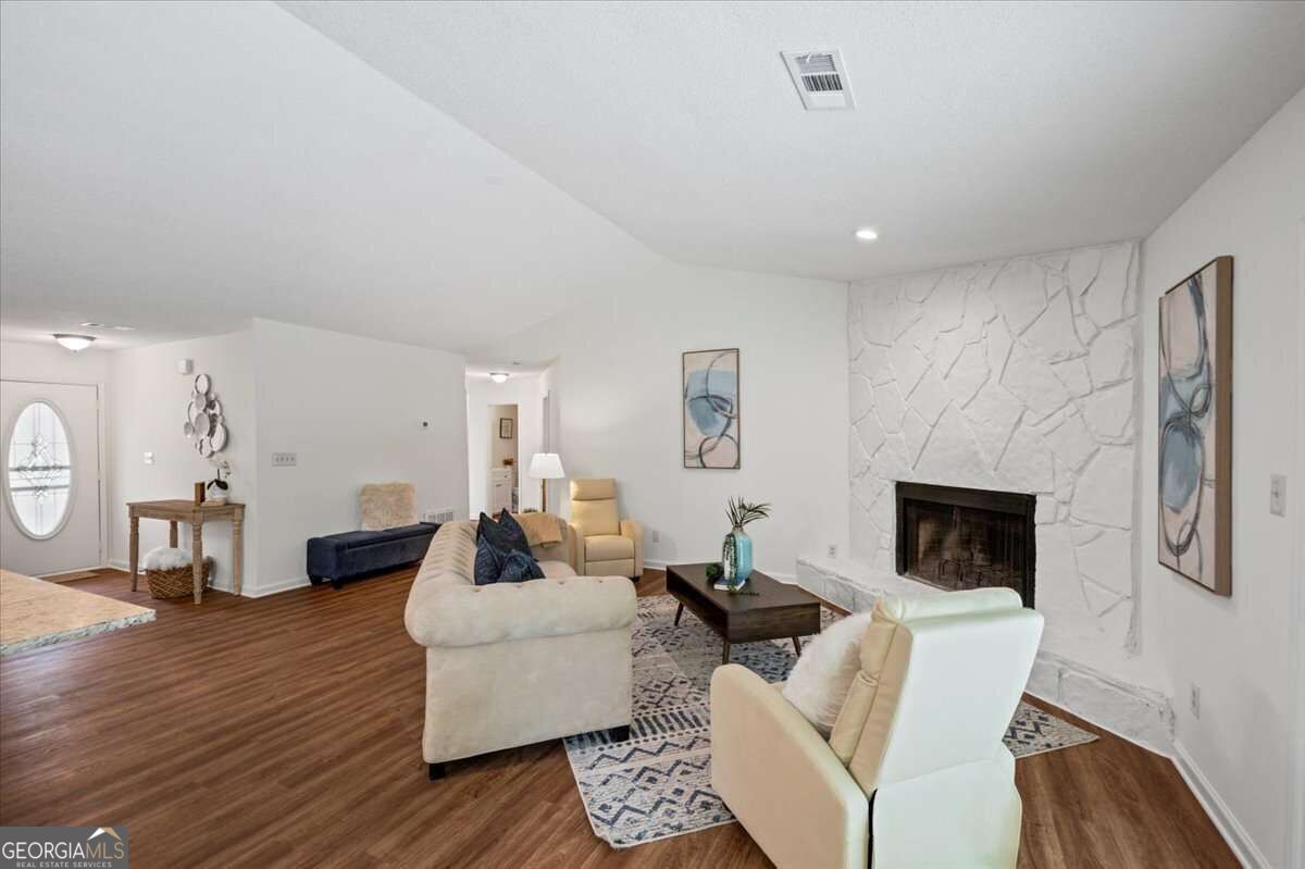 4818 Terrace Green Trace Property Photo 9