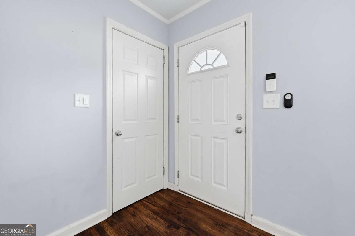 1091 Walker Drive Property Photo 9