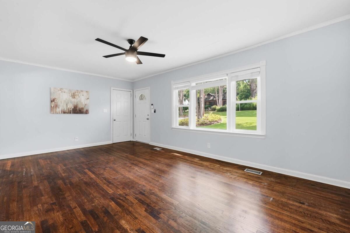 1091 Walker Drive Property Photo 12
