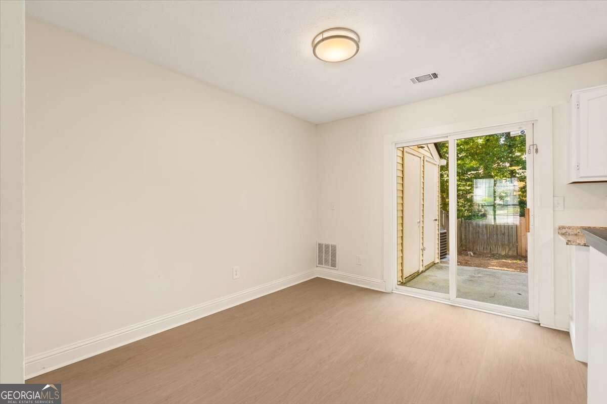 5716 Wells Circle Property Photo 6
