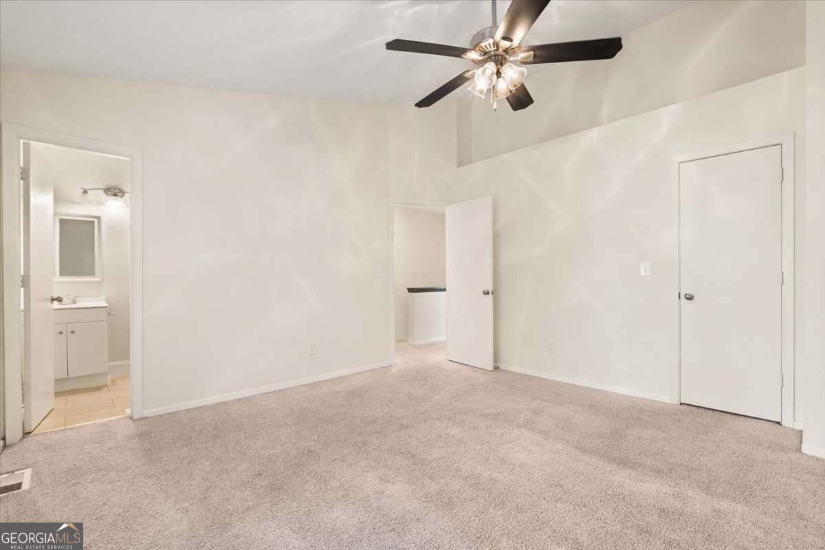 5716 Wells Circle Property Photo 11