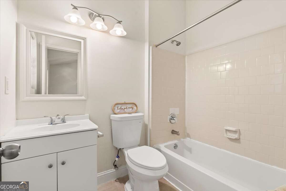 5716 Wells Circle Property Photo 12