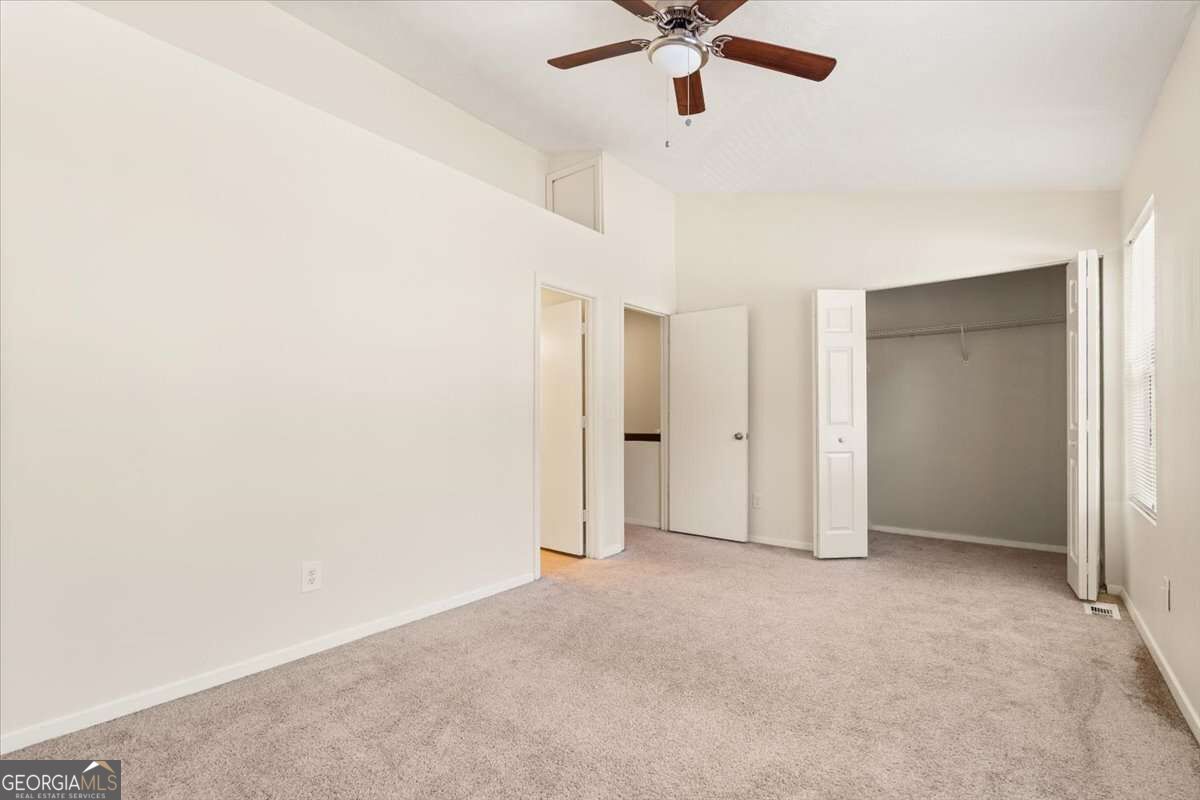 5716 Wells Circle Property Photo 14