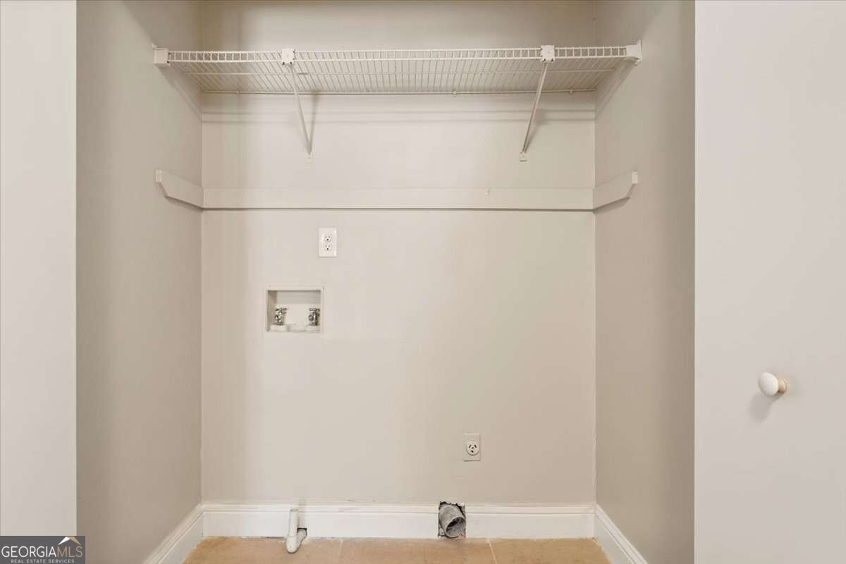 5716 Wells Circle Property Photo 16