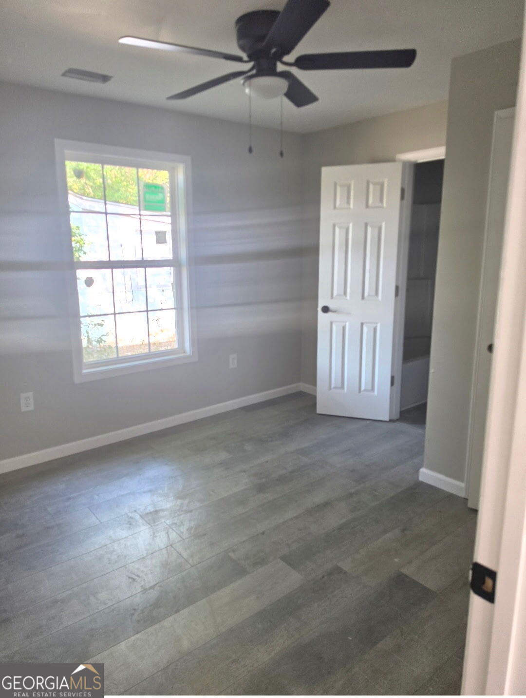 202 Barton Drive Property Photo 3