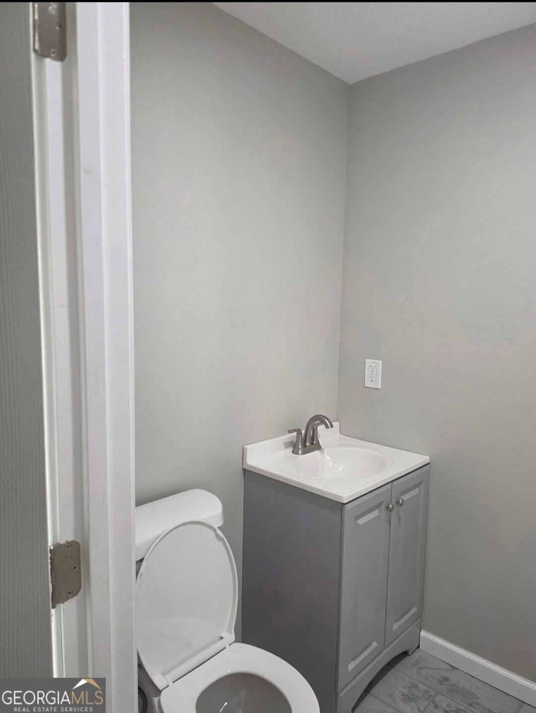 202 Barton Drive Property Photo 4