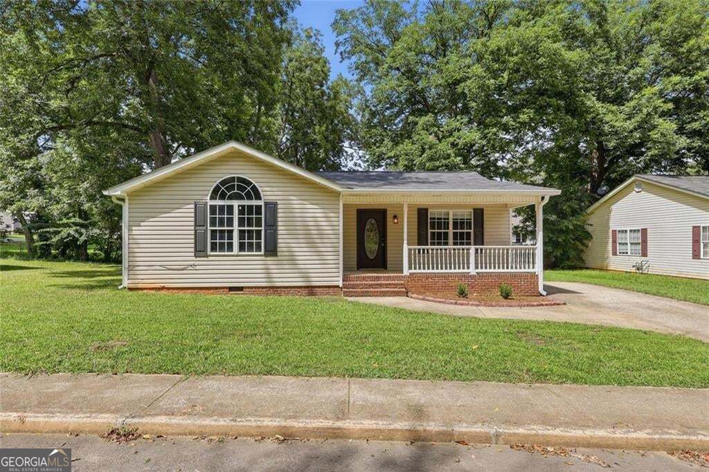 100 Depot Street Property Photo 1