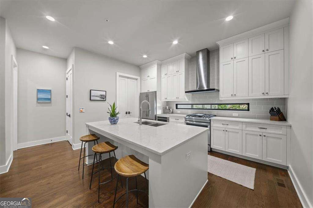 550 N Highland Avenue Ne # 9 Property Photo 17