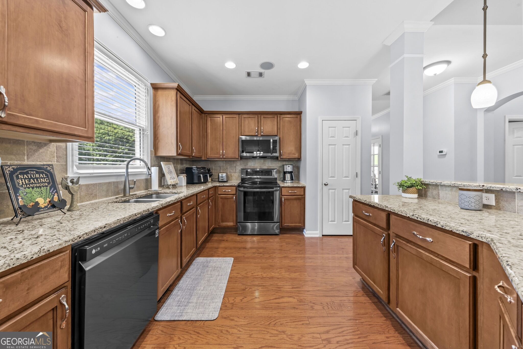7525 Brookstone Circle Property Photo 13