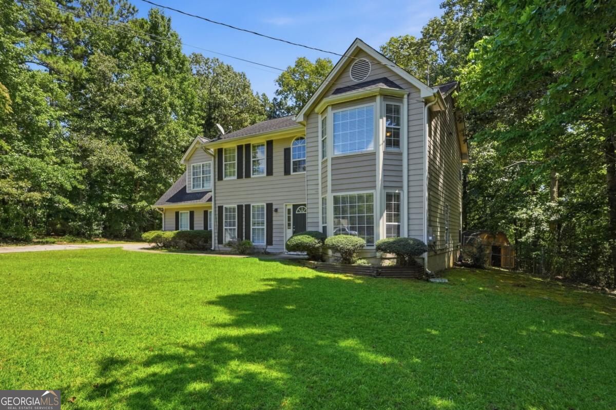 5785 Shoal Creek Drive Property Photo 4