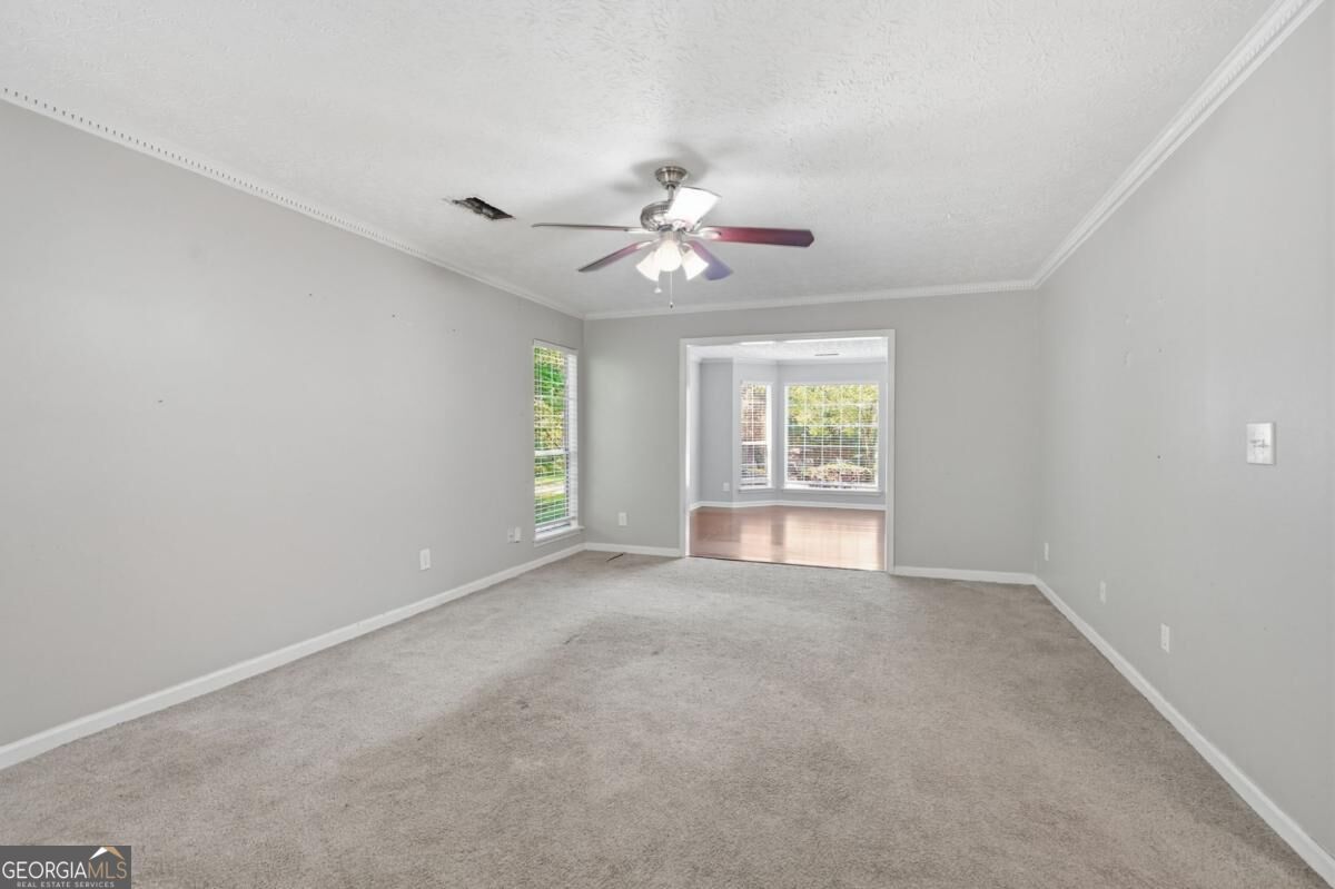 5785 Shoal Creek Drive Property Photo 7
