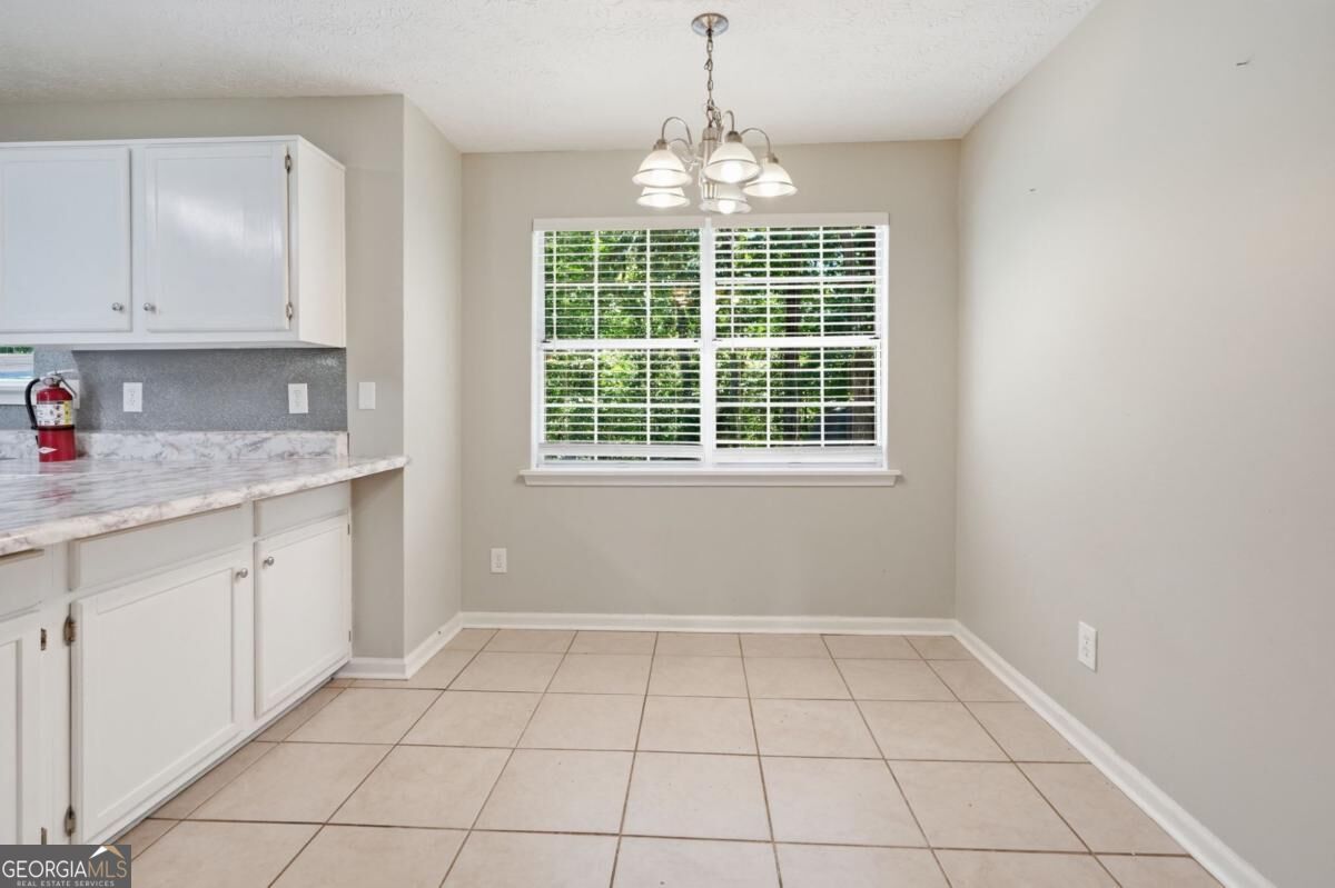 5785 Shoal Creek Drive Property Photo 8