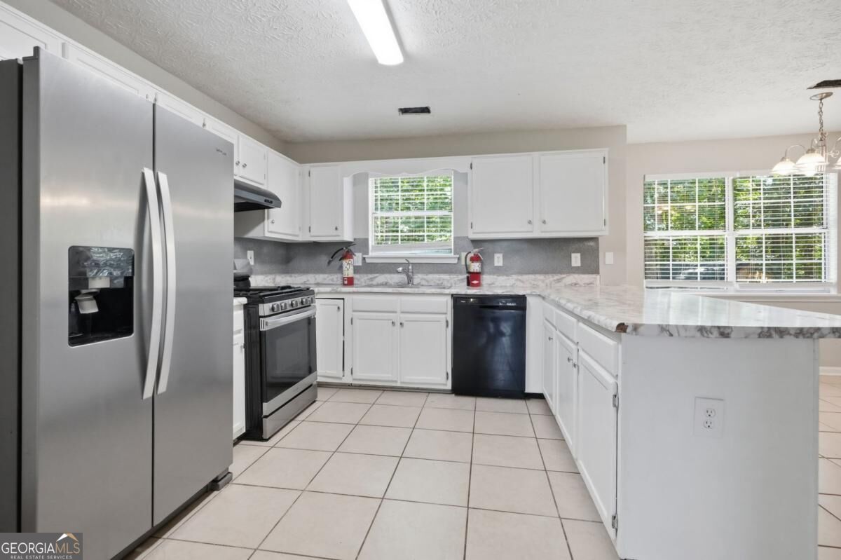 5785 Shoal Creek Drive Property Photo 10