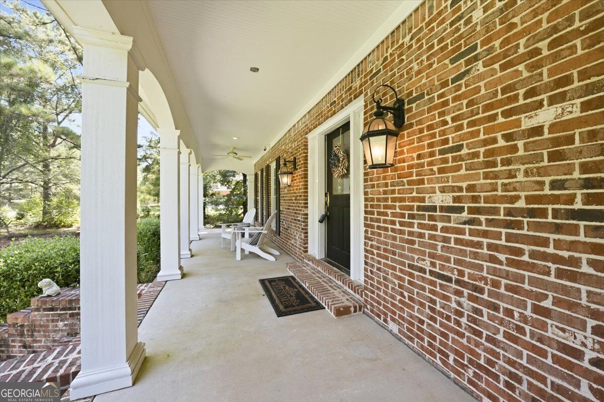 25 Jennings Lane Property Photo 4