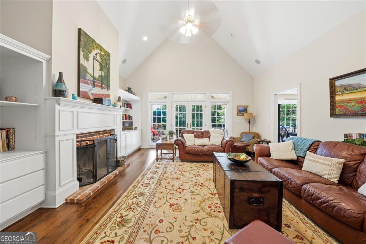 25 Jennings Lane Property Photo 18