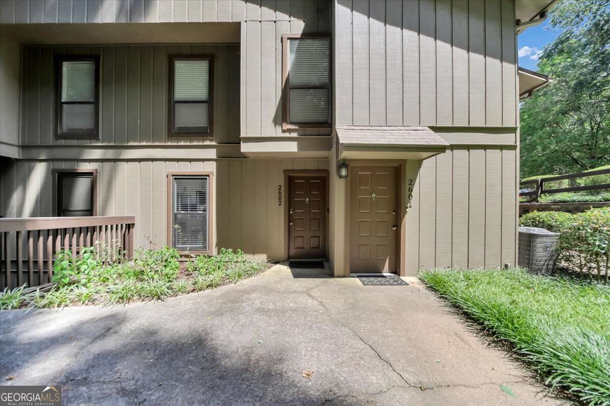 2602 Cumberland Court SE Property Photo 1