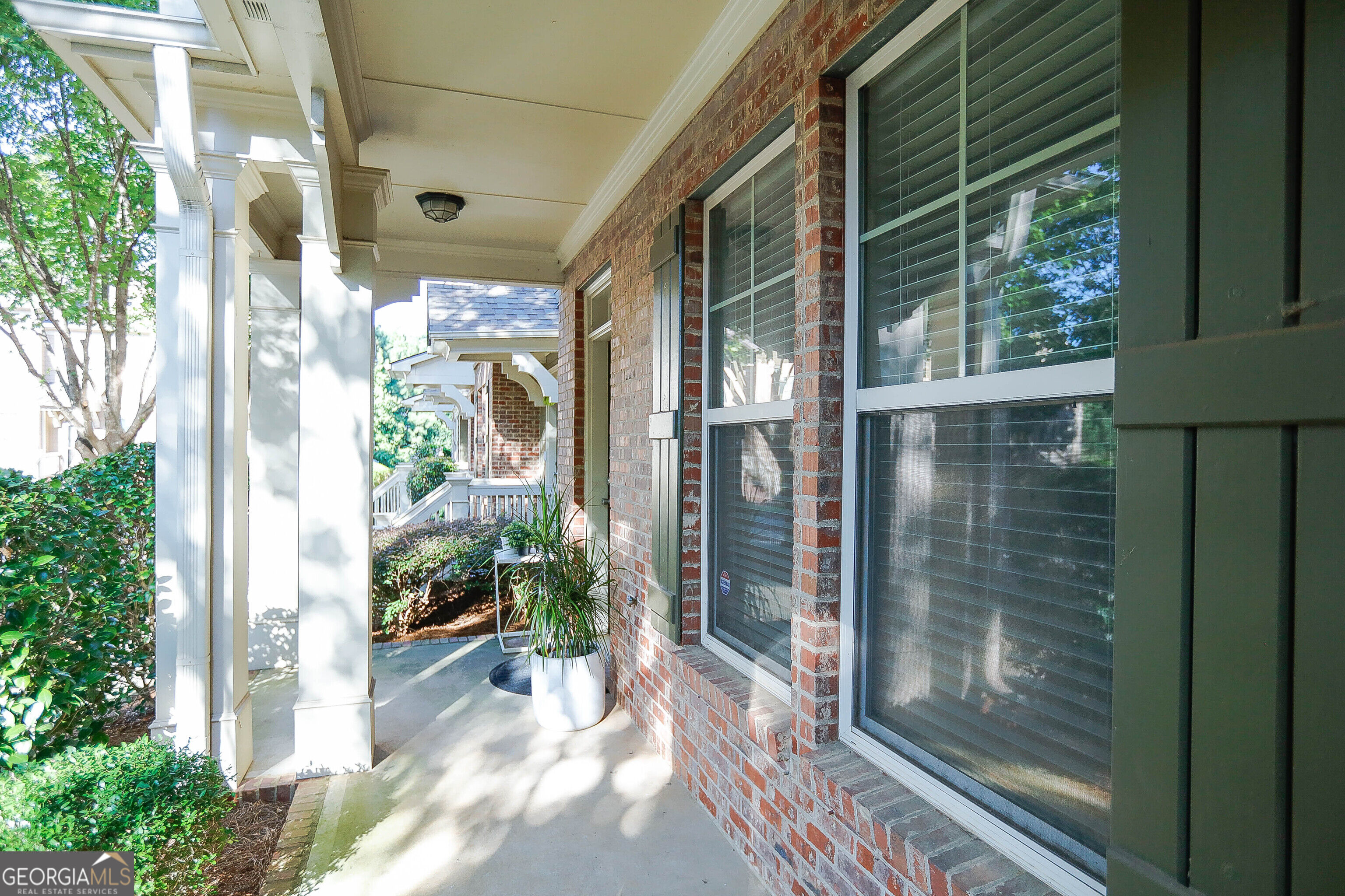 708 Village Field Court Property Photo 4