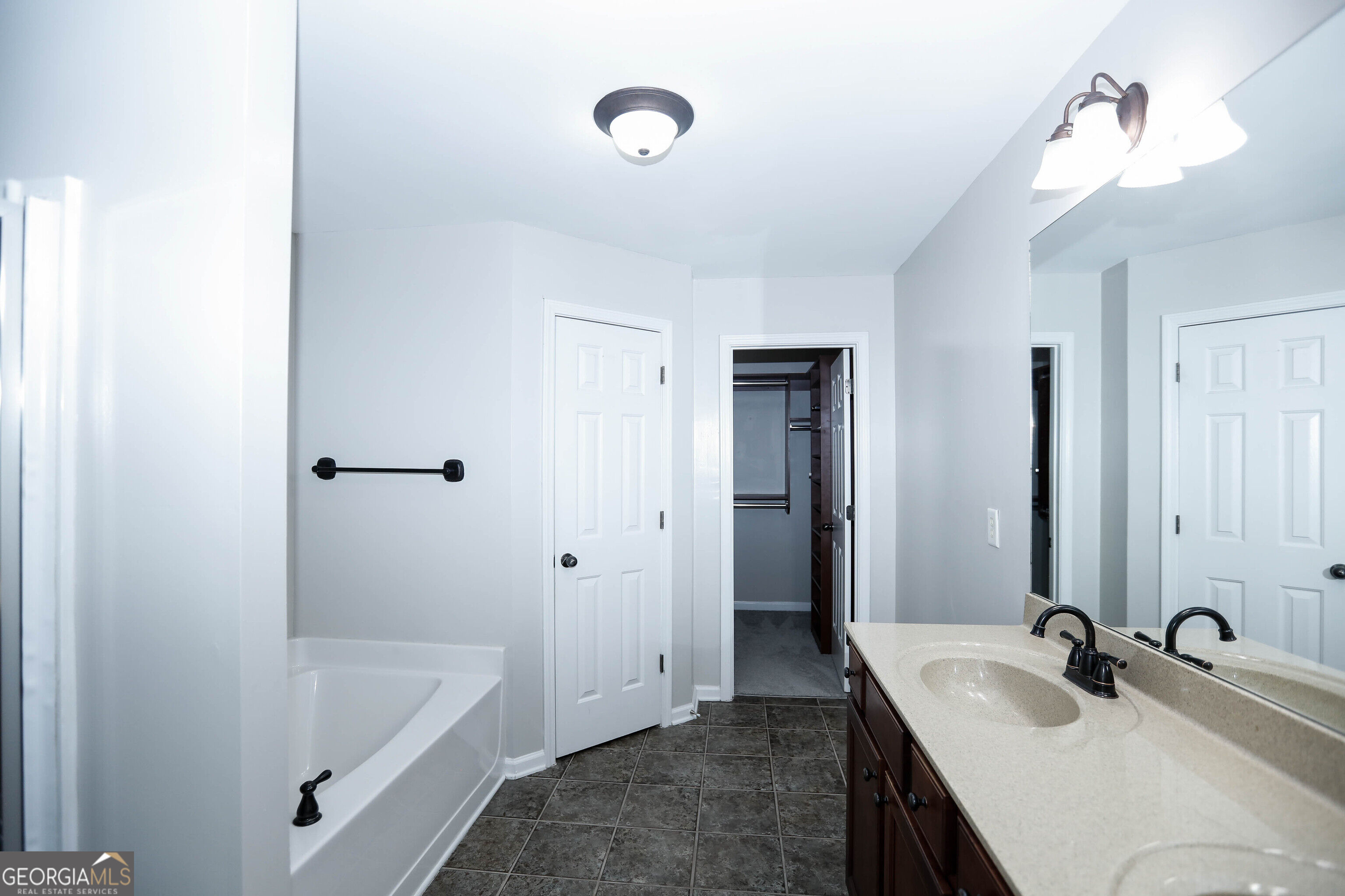 708 Village Field Court Property Photo 28
