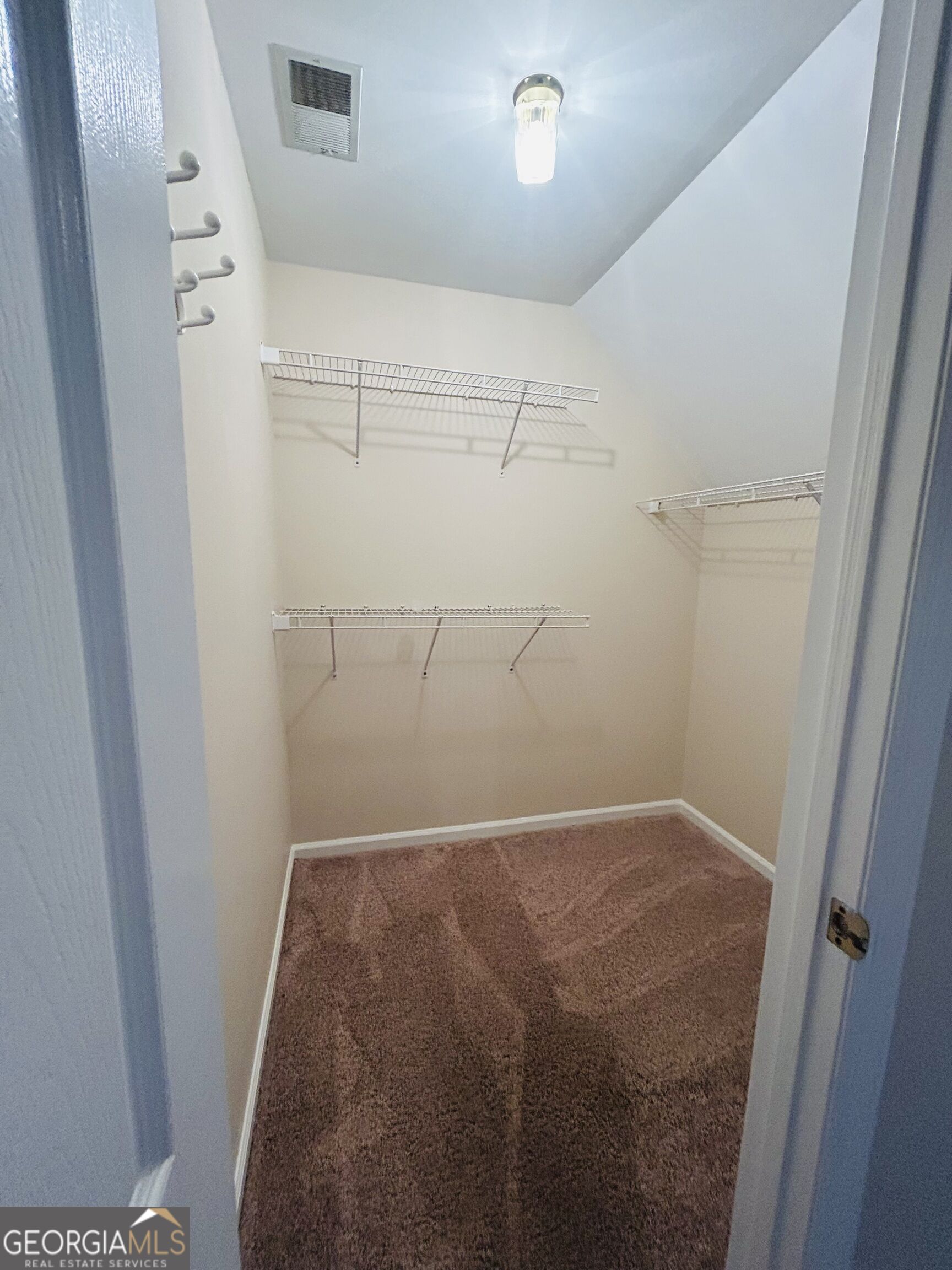1080 Skipstone Drive Property Photo 27