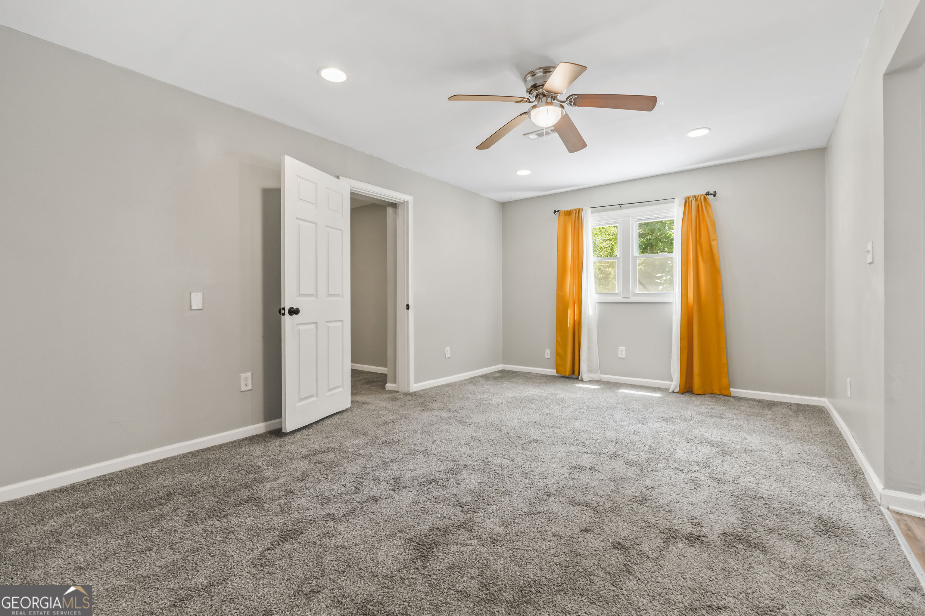 45 Domineck Street Property Photo 16