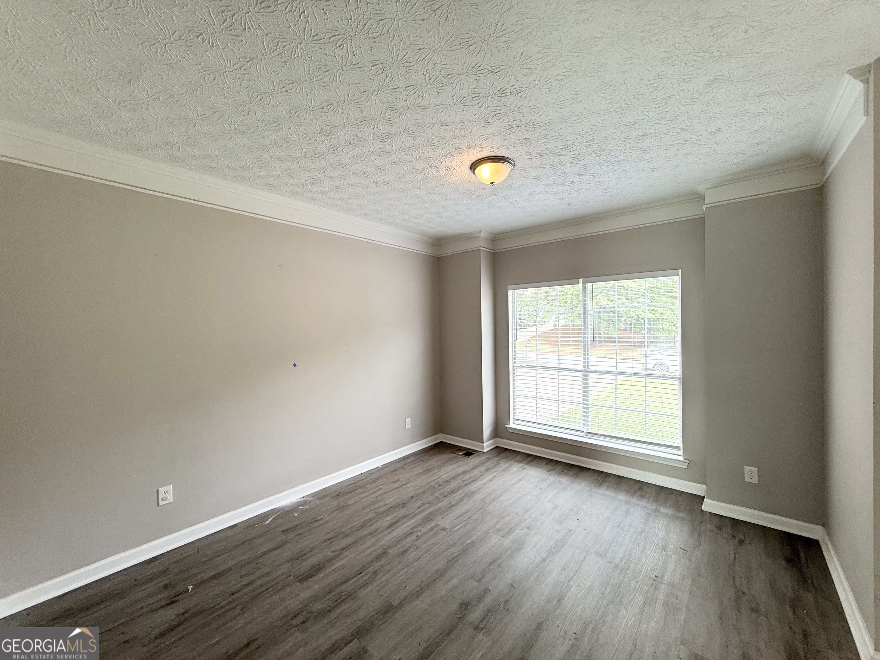 482 Waterfront Drive Property Photo 6