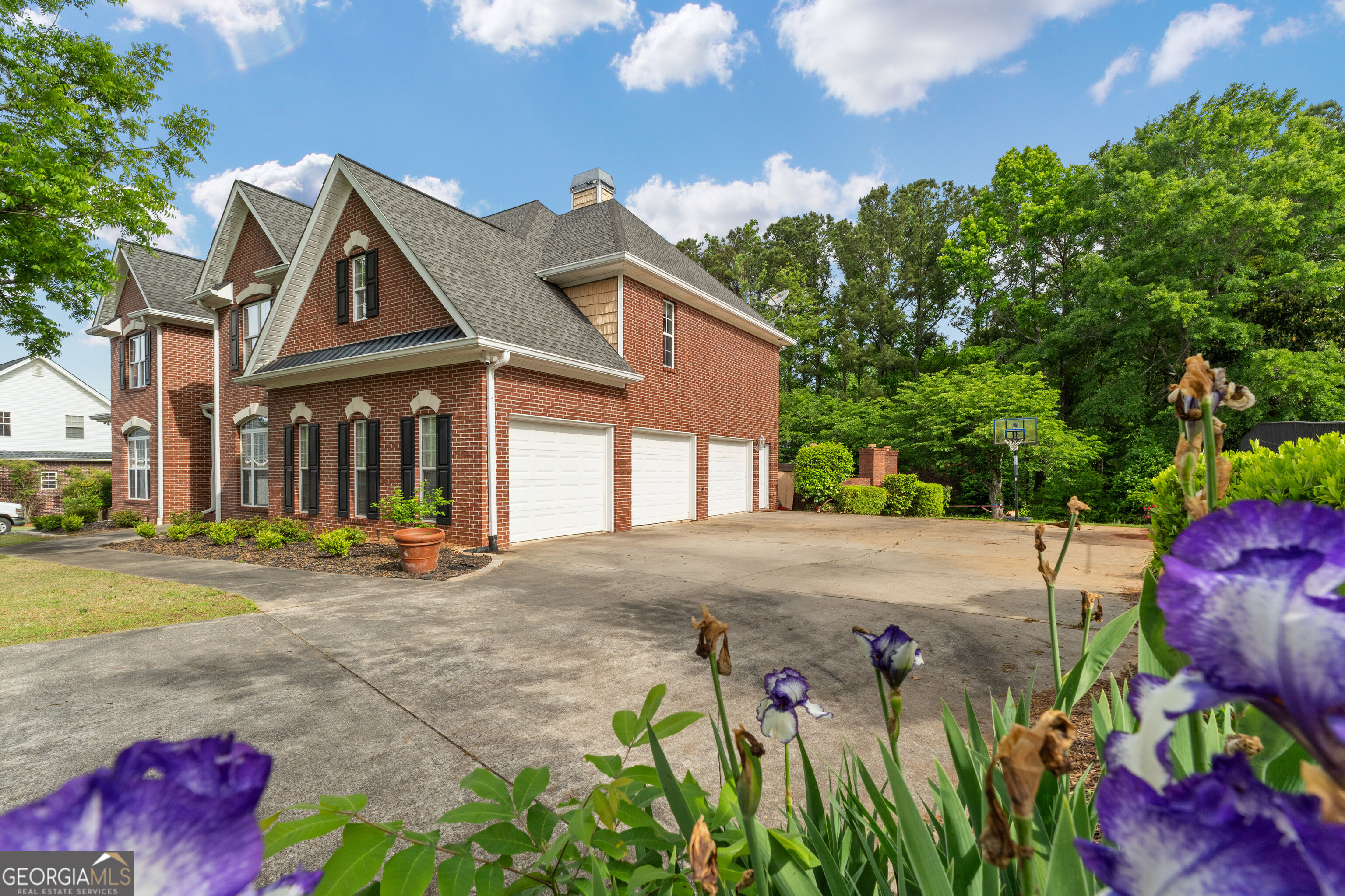 112 Turnberry Circle Property Photo 2