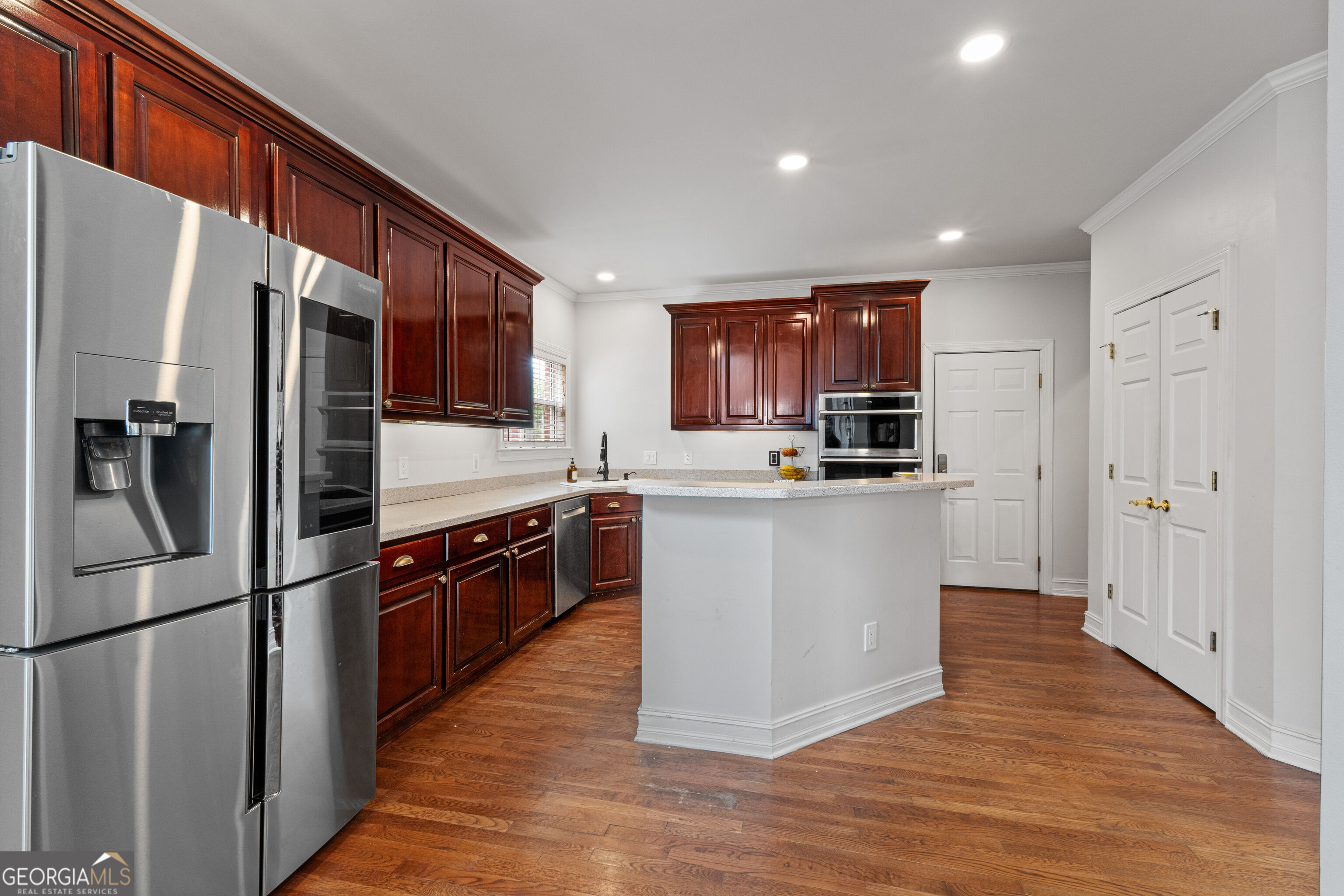 112 Turnberry Circle Property Photo 6
