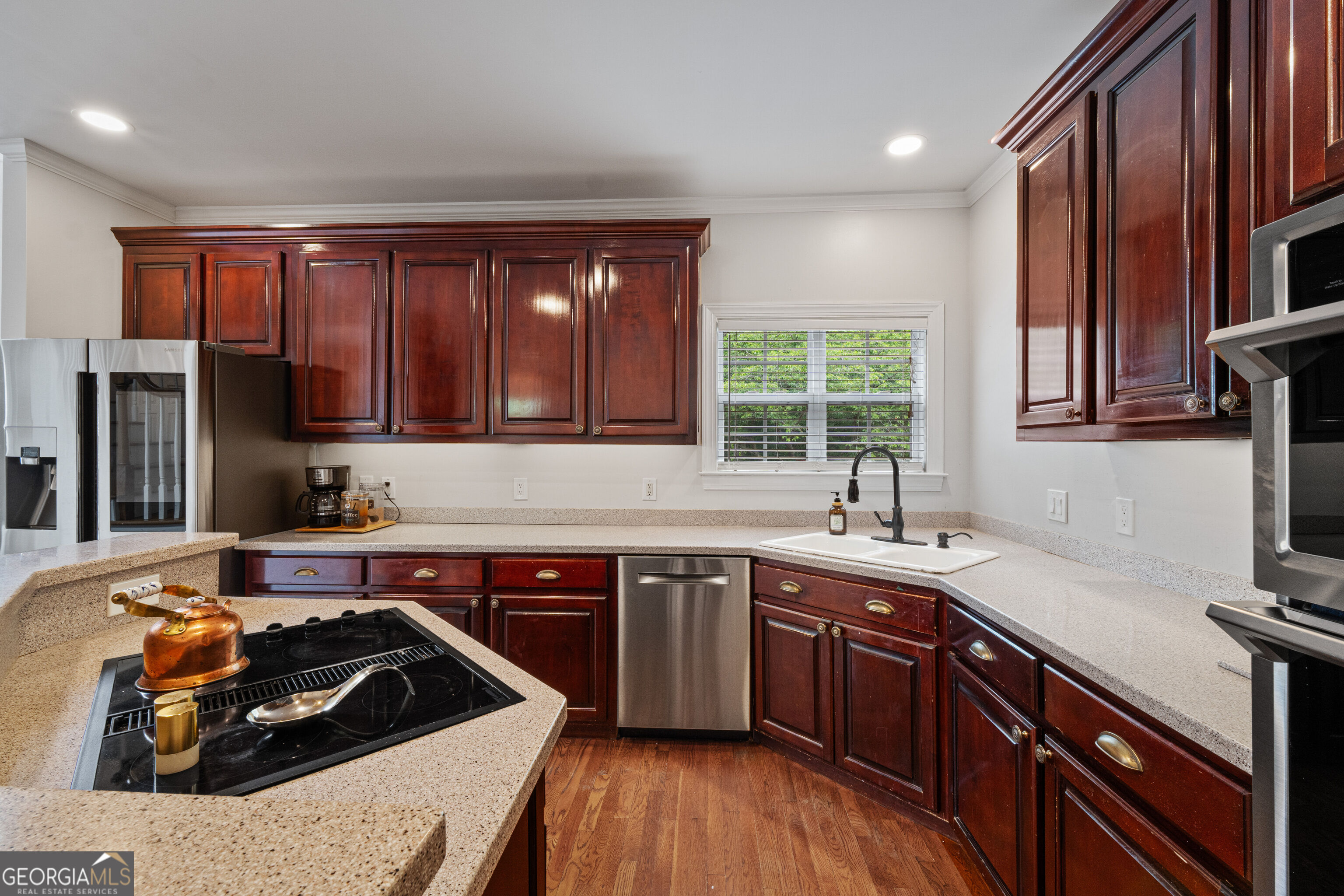 112 Turnberry Circle Property Photo 7