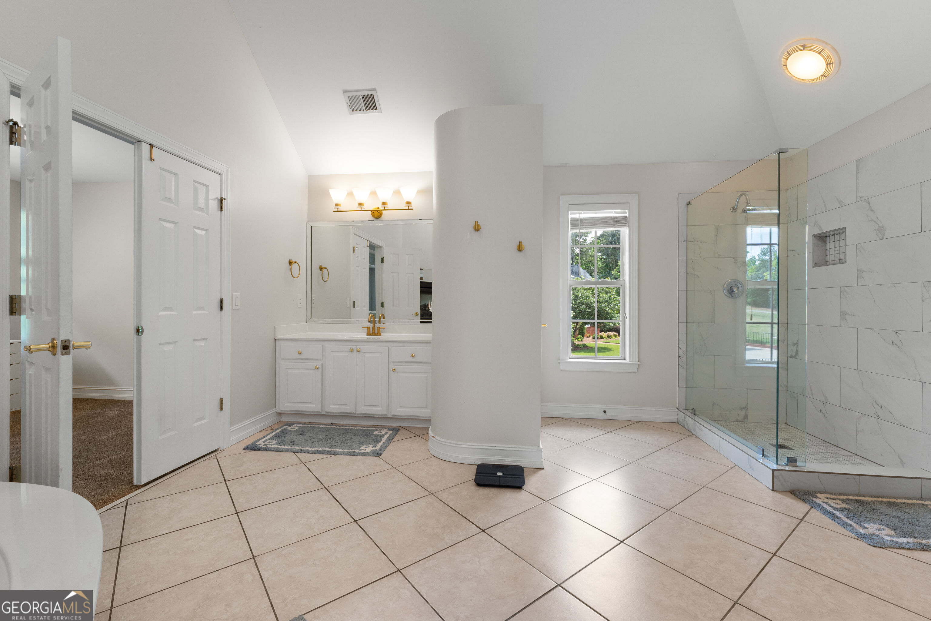 112 Turnberry Circle Property Photo 15
