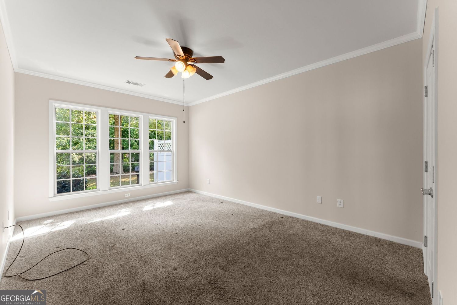 6142 Longleaf Drive Property Photo 11