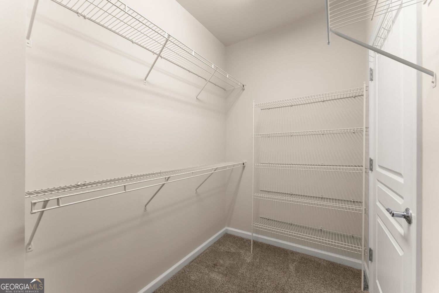 6142 Longleaf Drive Property Photo 15