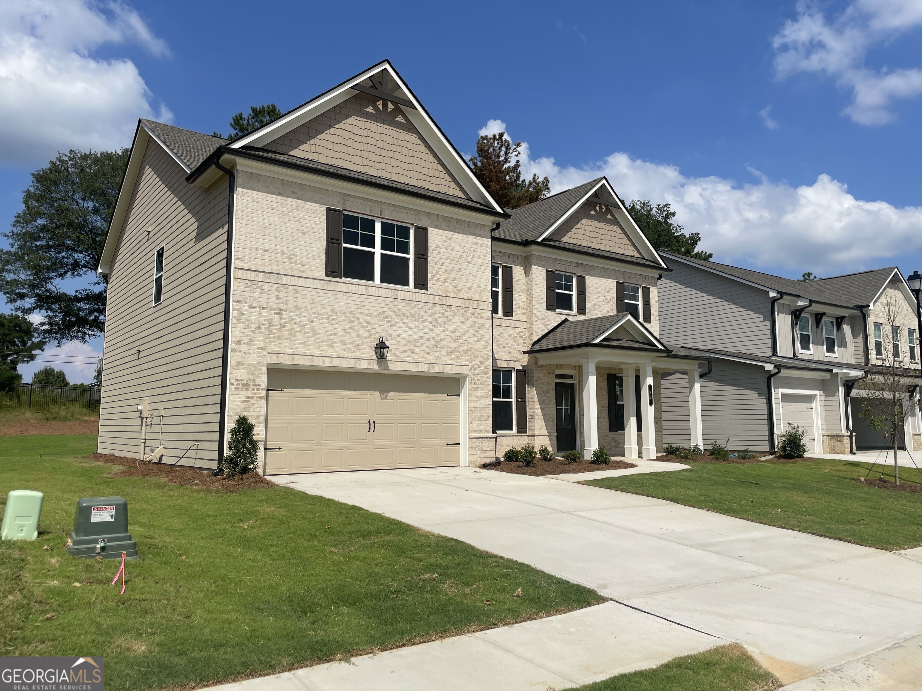 83 Cardinal Ridge Court Property Photo 3