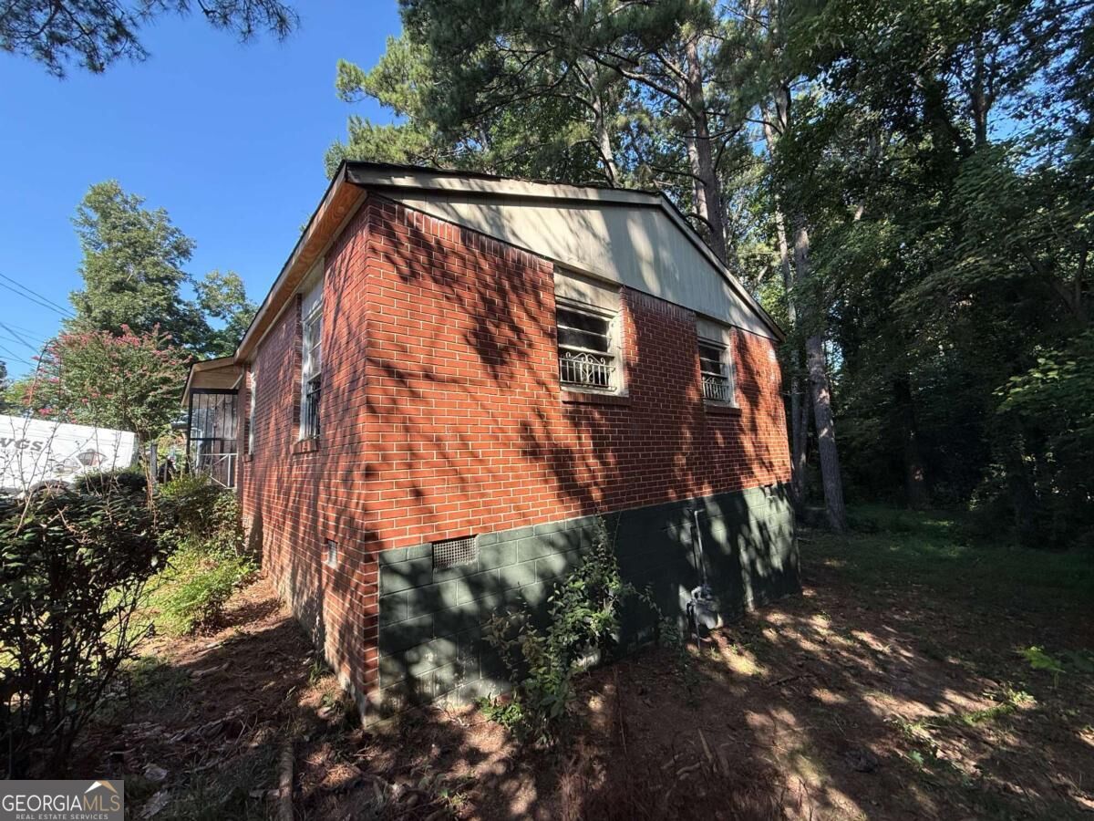 264 Nw Fairburn Road Nw Property Photo 3