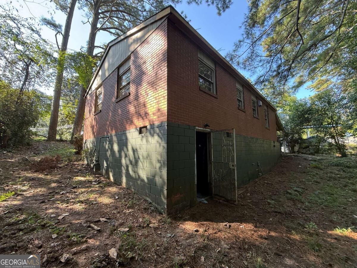 264 Nw Fairburn Road Nw Property Photo 4