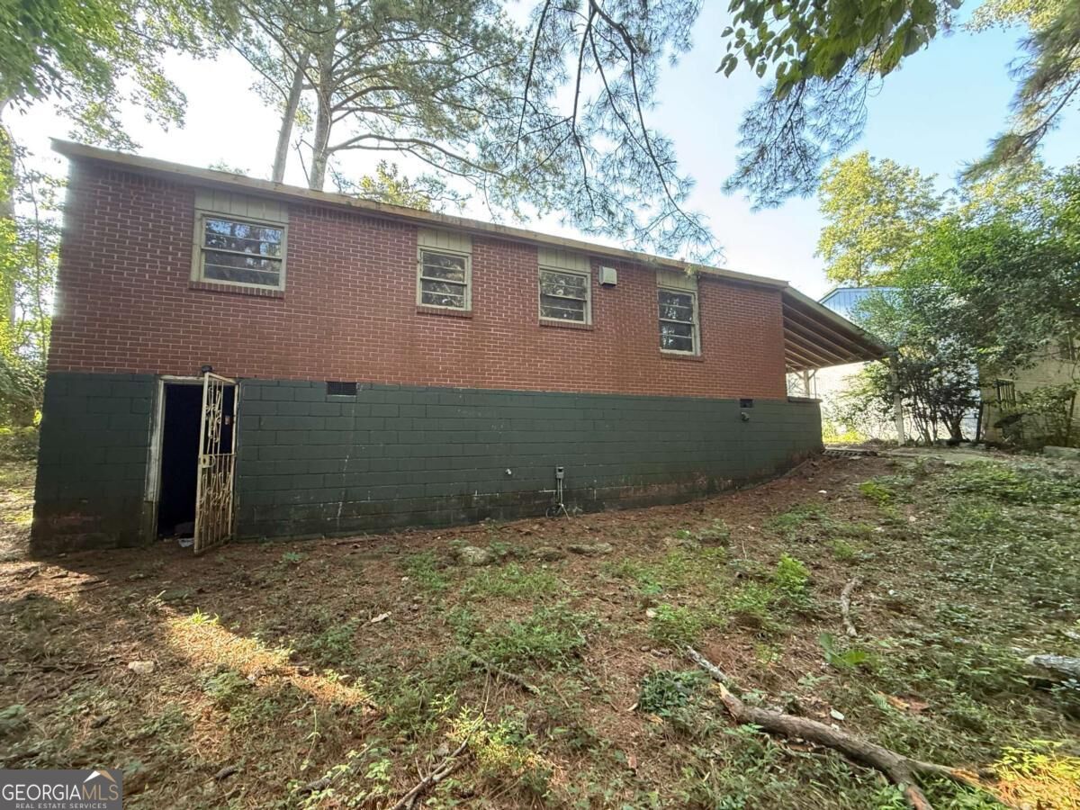 264 Nw Fairburn Road Nw Property Photo 5