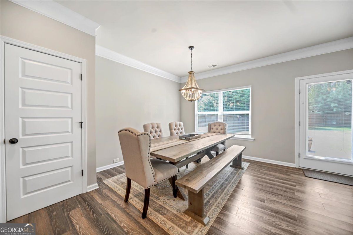 221 Woodford Drive Property Photo 19