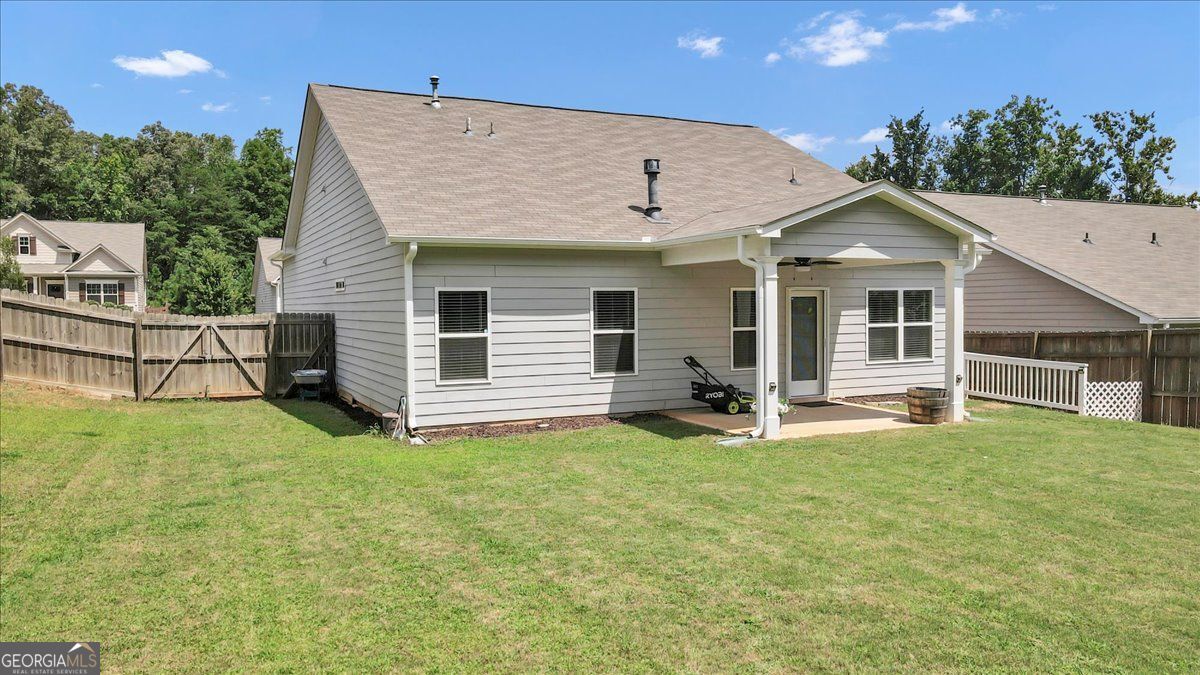 221 Woodford Drive Property Photo 33