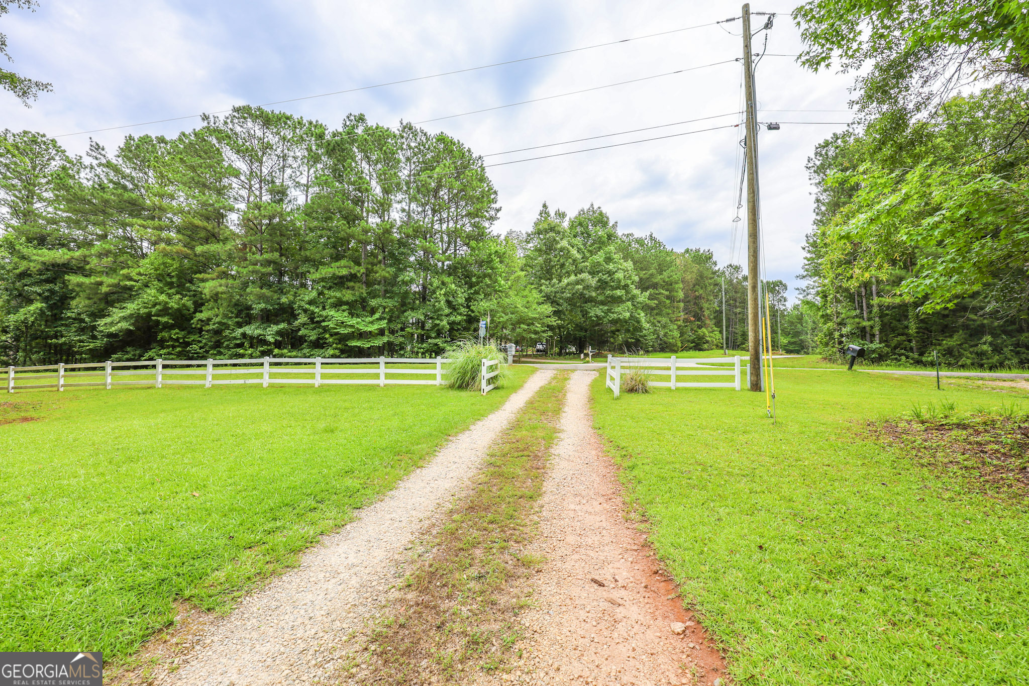 42 Deer Pointe Court Property Photo 10