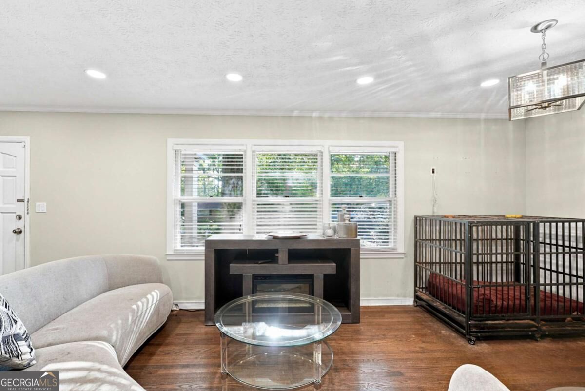 2834 S Clark Drive Property Photo 13