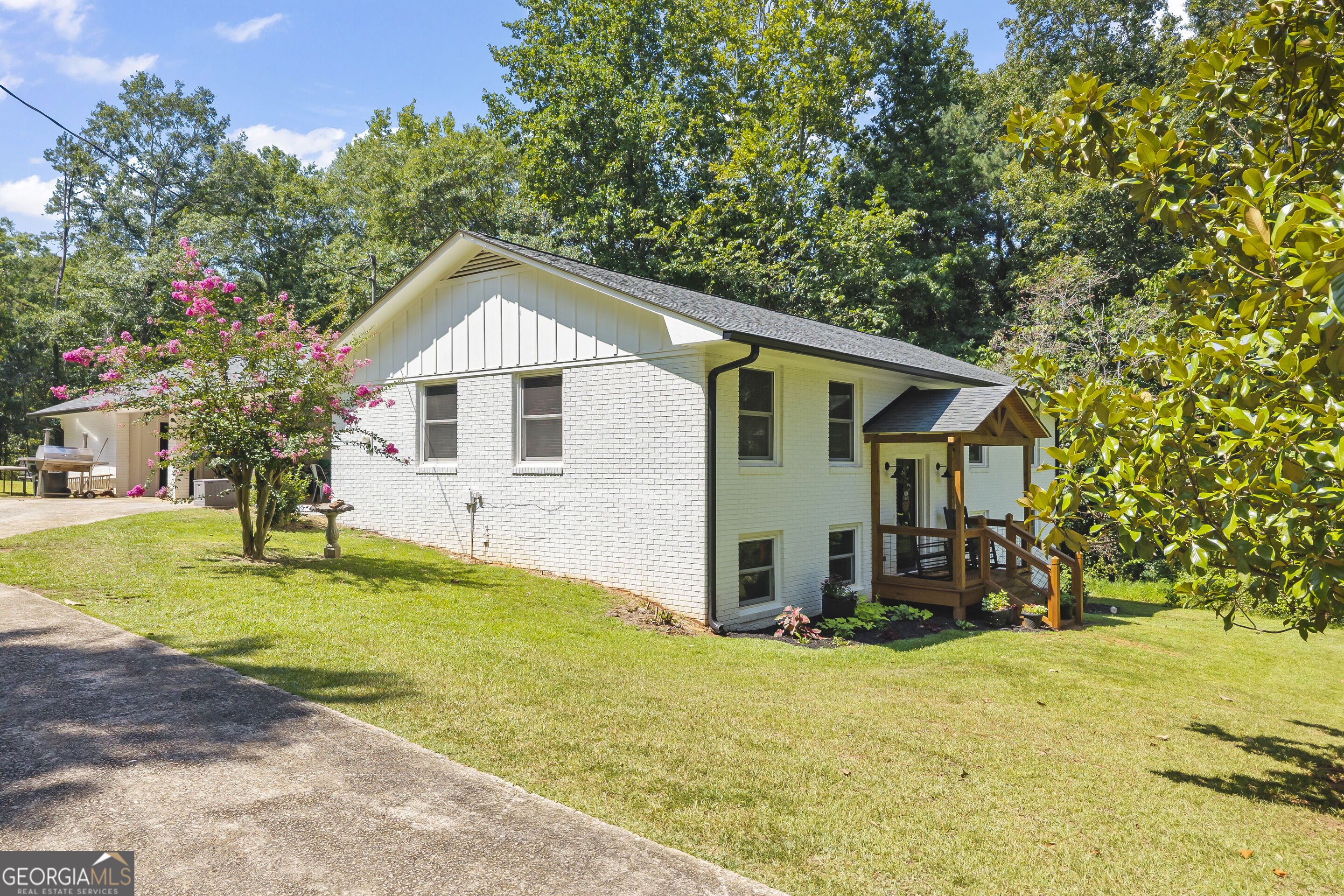 55 Emory Drive Property Photo 6