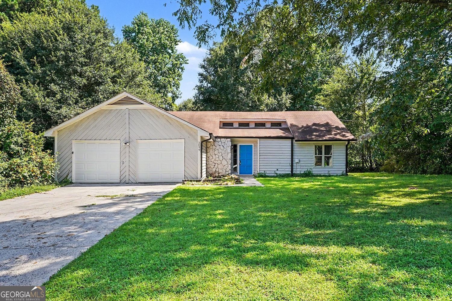 3099 Shoal Creek Court Property Photo 2