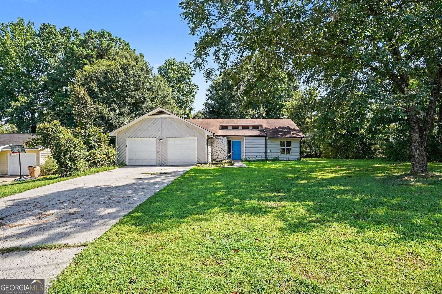 3099 Shoal Creek Court Property Photo 5
