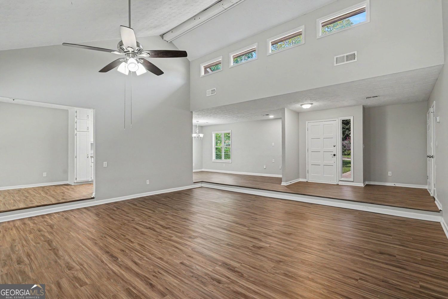 3099 Shoal Creek Court Property Photo 6