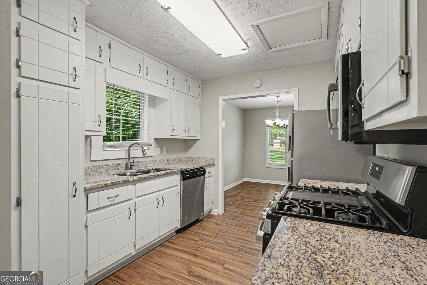 3099 Shoal Creek Court Property Photo 14