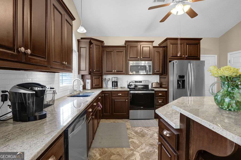 4337 Shag Bark Trail Property Photo 19