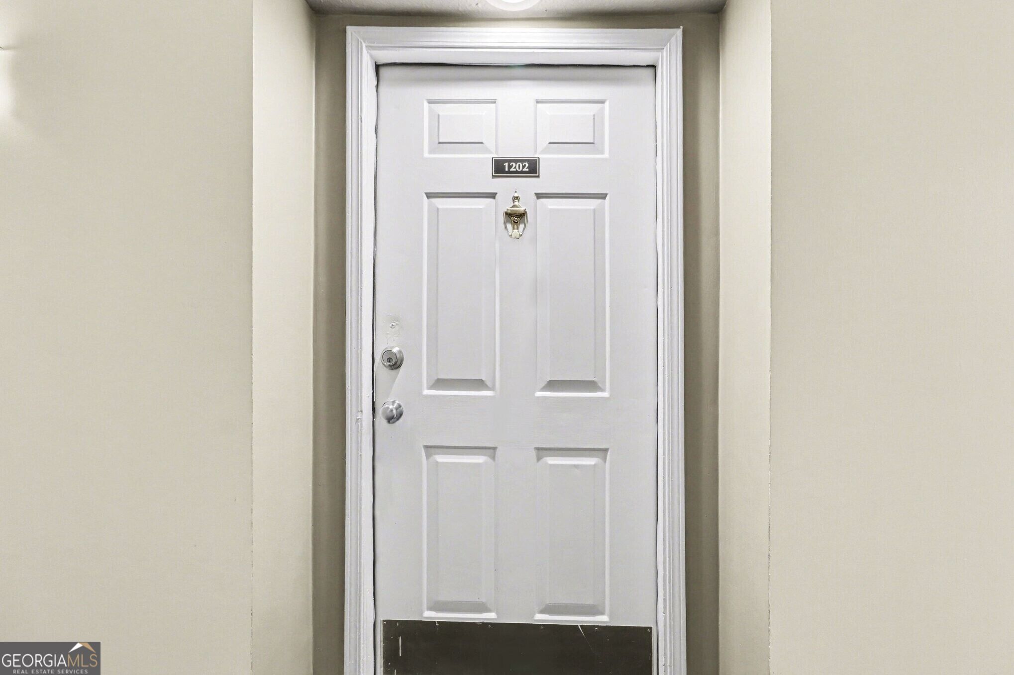 1202 Pine Heights Drive Property Photo 11