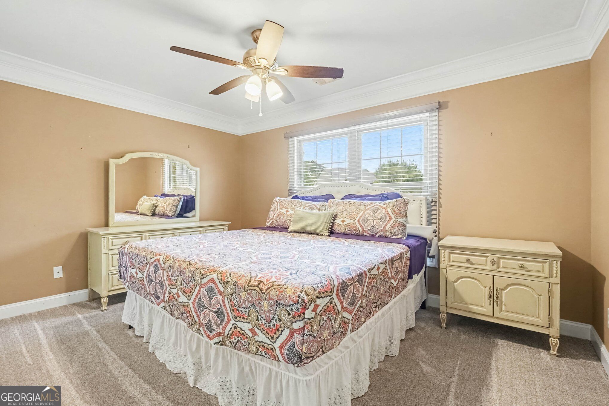 5067 Julia Way Property Photo 5