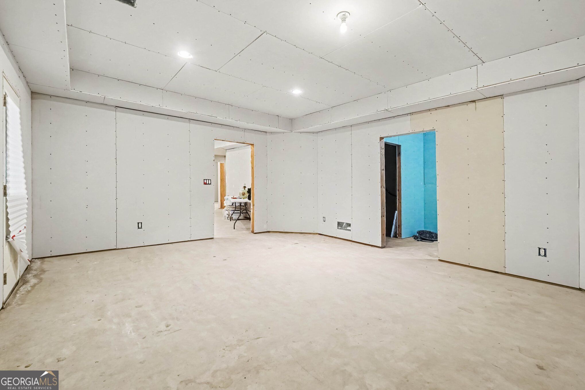 5067 Julia Way Property Photo 35