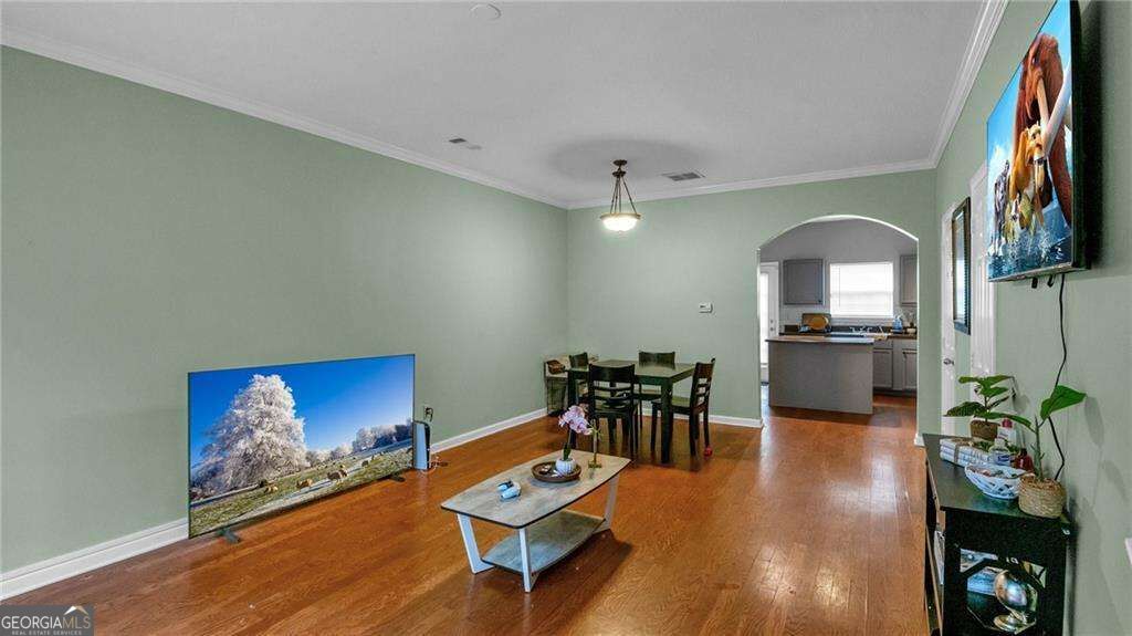 398 Pine Hill Place Property Photo 6