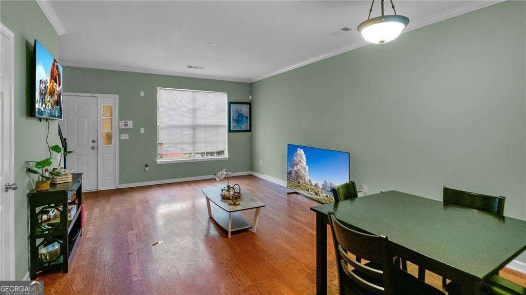 398 Pine Hill Place Property Photo 7